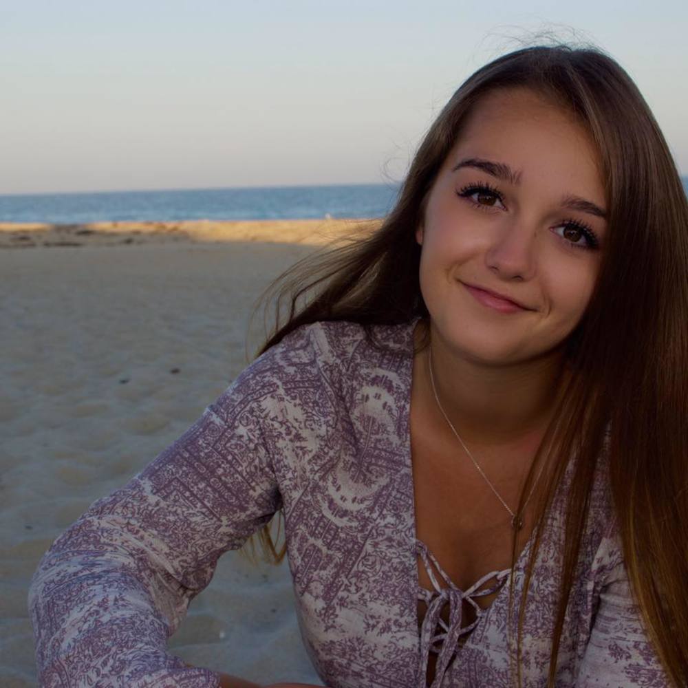 Meet your Posher, Clare